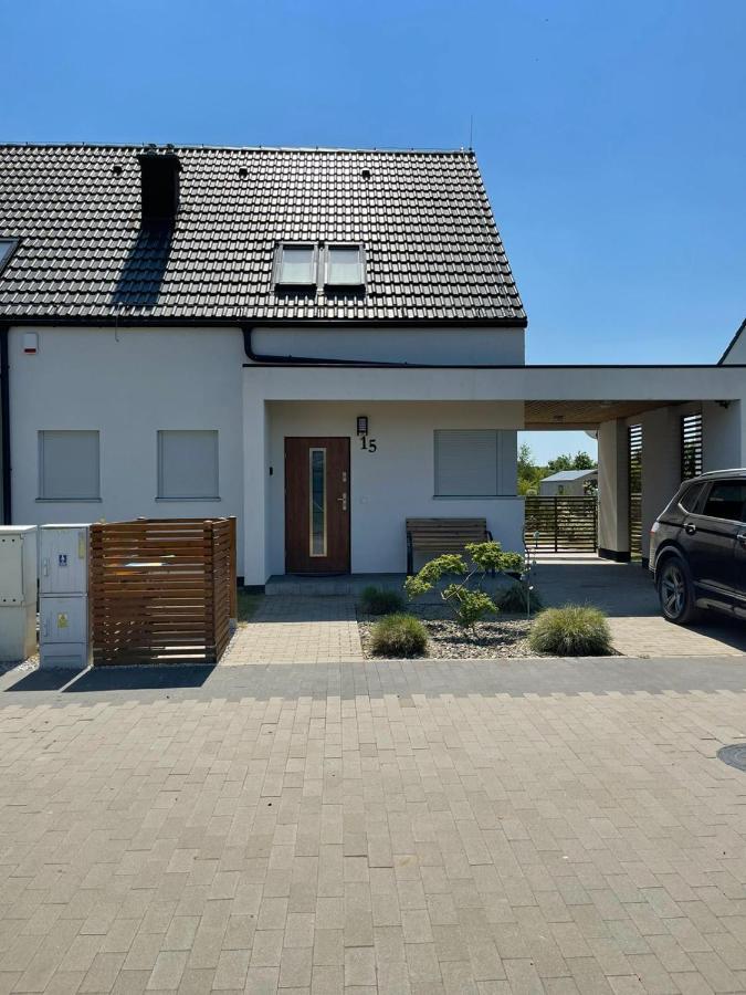 Haus Nathalie Villa Trzęsacz Exterior foto